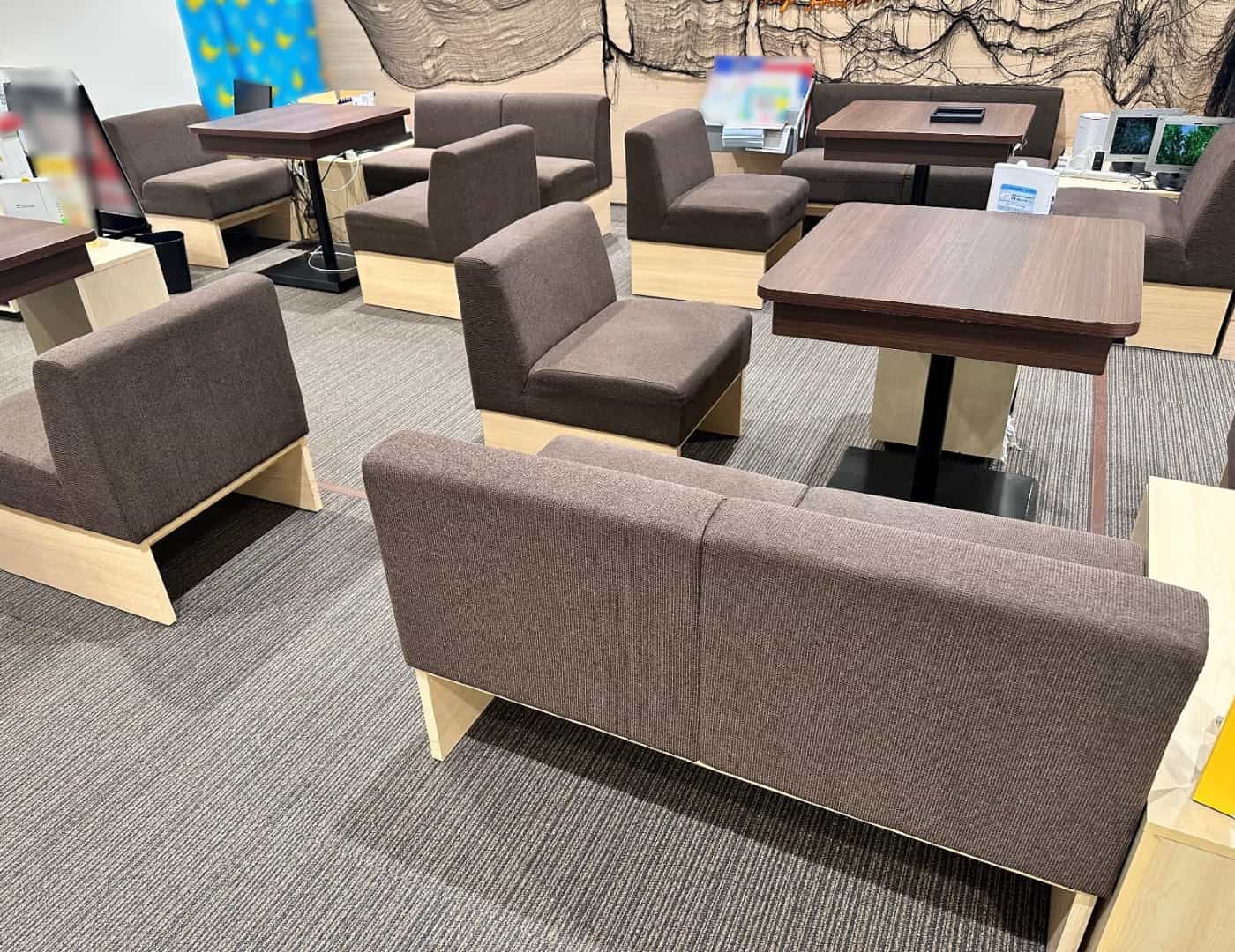 ソフトバンクMOMOテラス六地蔵_内観2