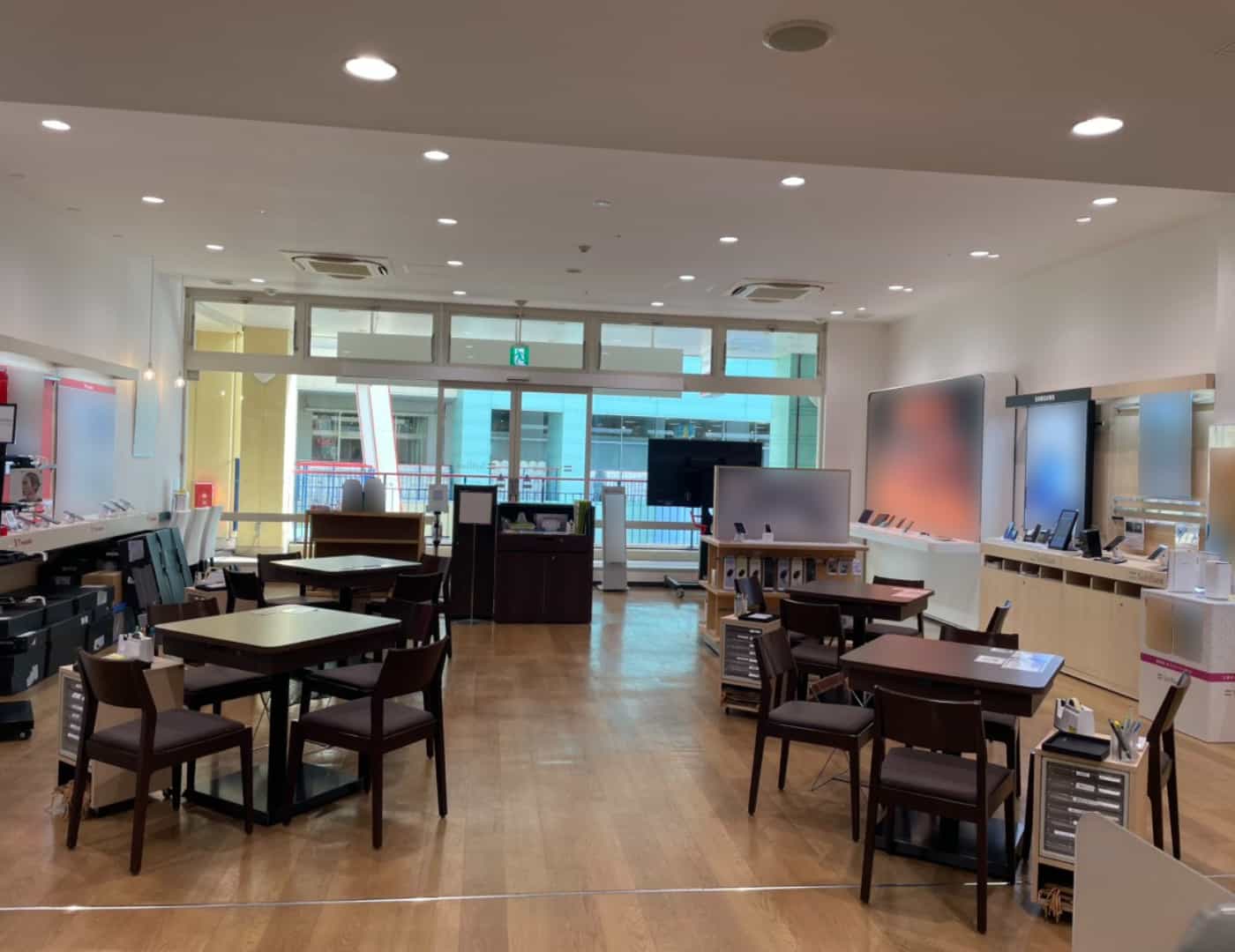 ソフトバンクOSC湘南シティ_内観1