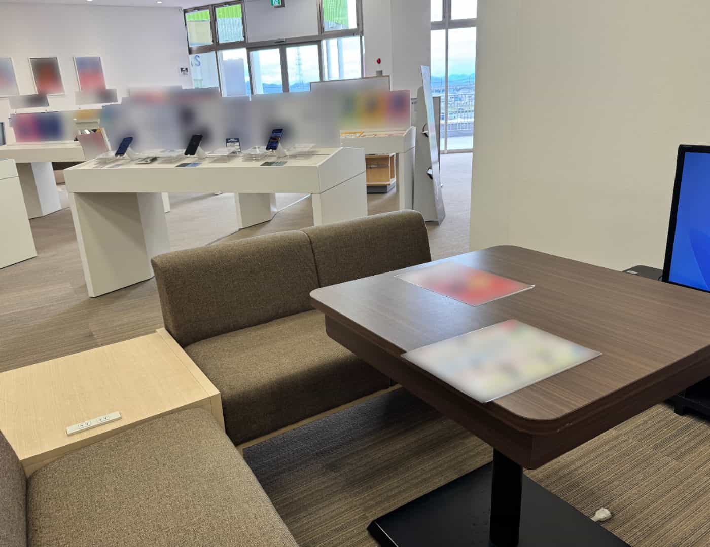 ソフトバンクUNICUS上里_内観1