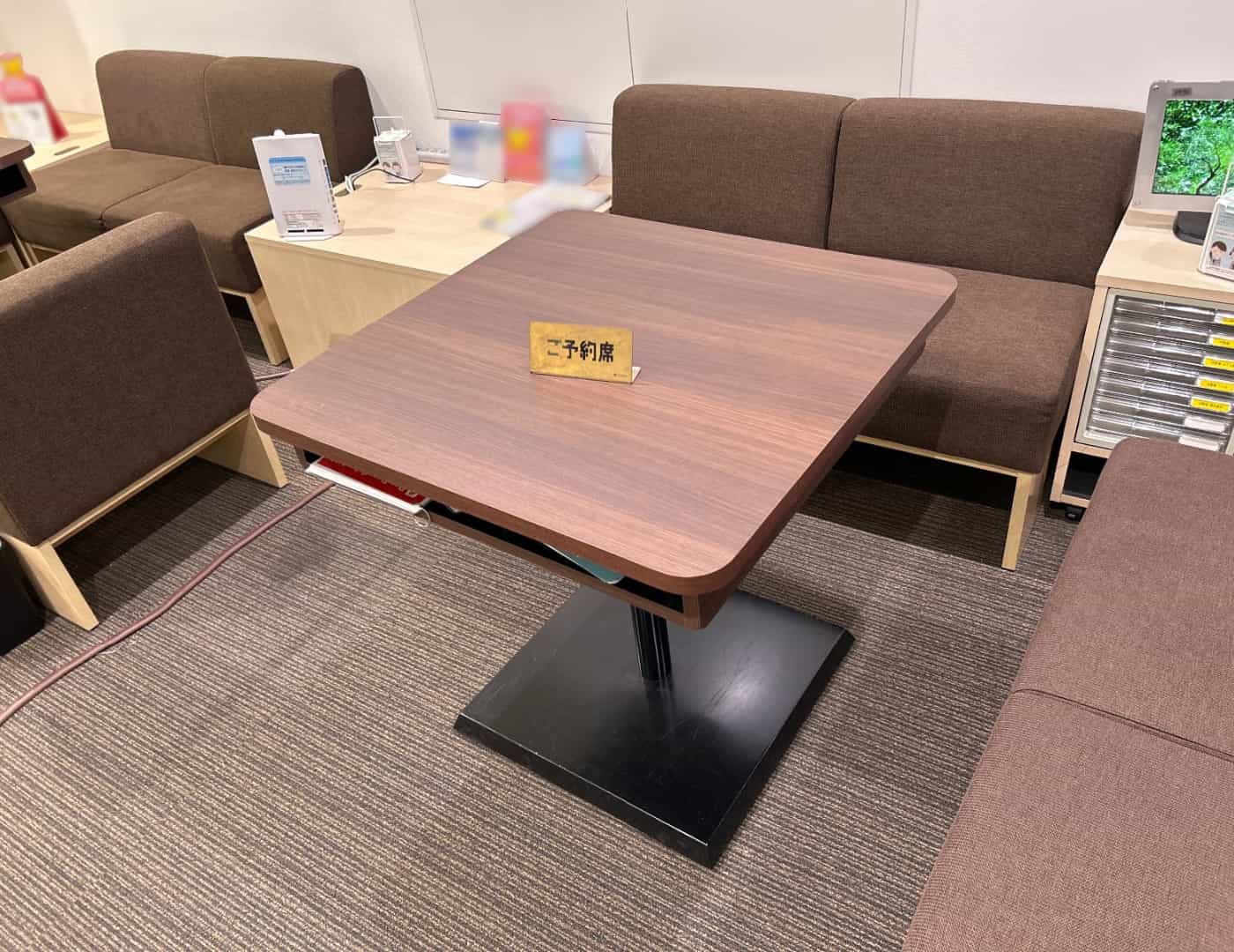 ソフトバンクみのおキューズモール_予約席1