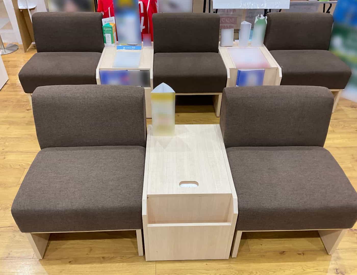 ソフトバンクイオンタウン釜石_ソフトバンクイオンタウン釜石_待合席1