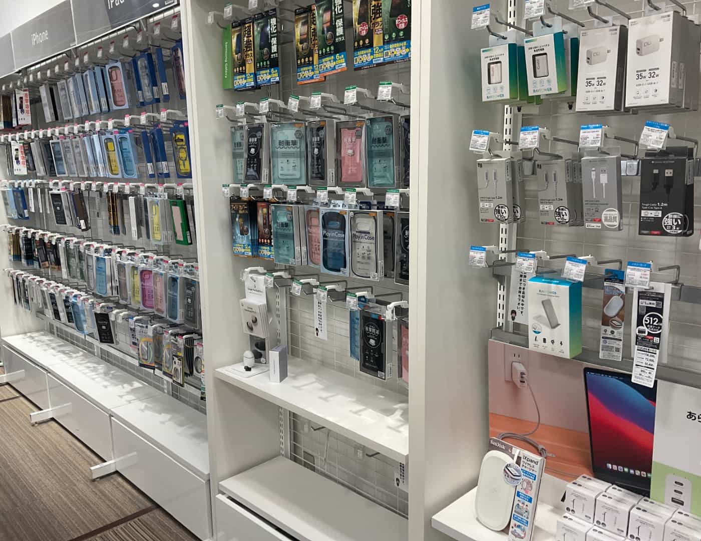 ソフトバンクイオンモール天童_セレクション1