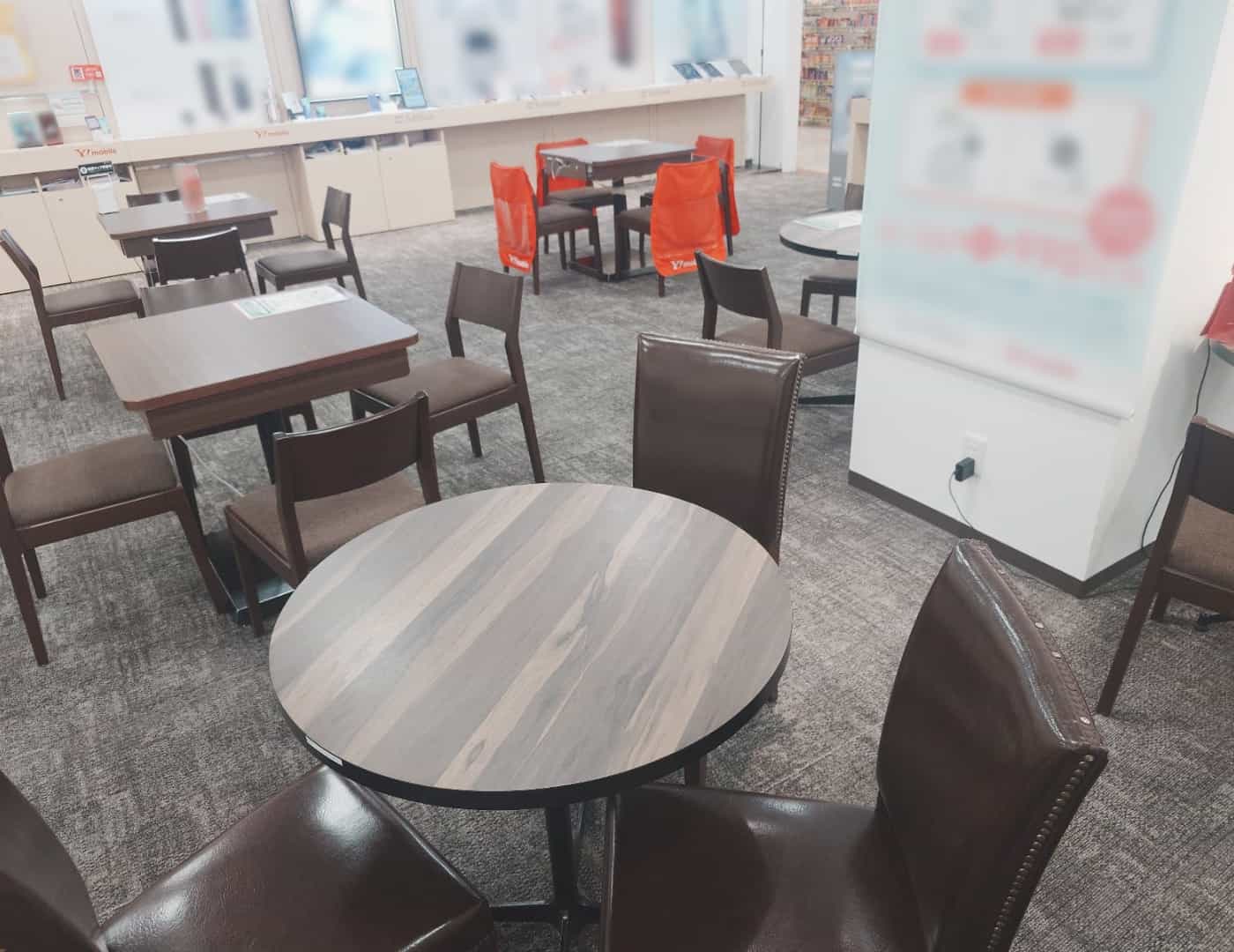 ソフトバンクイオンモール猪名川_内観2