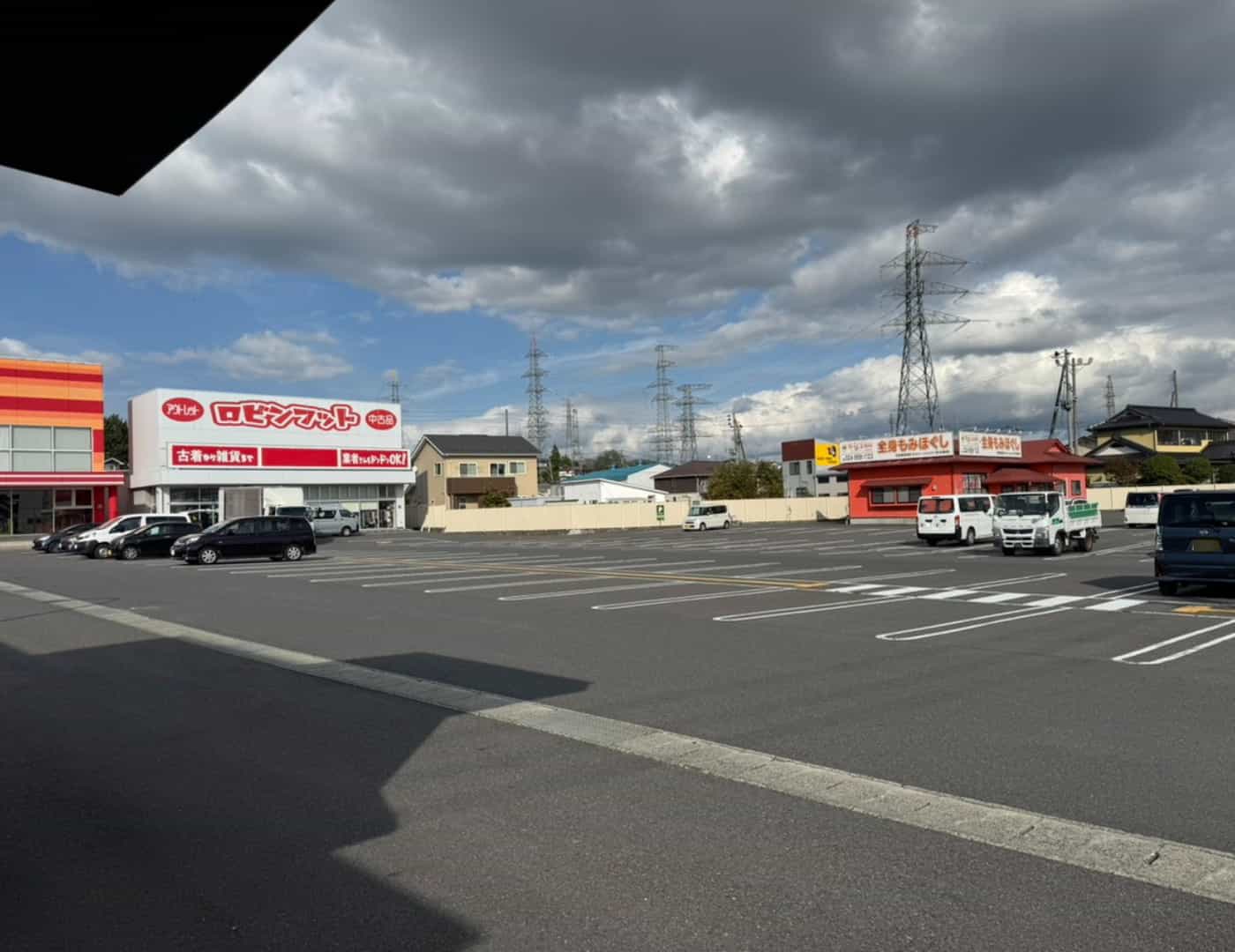 ソフトバンクオリエントパーク日和田_駐車場2