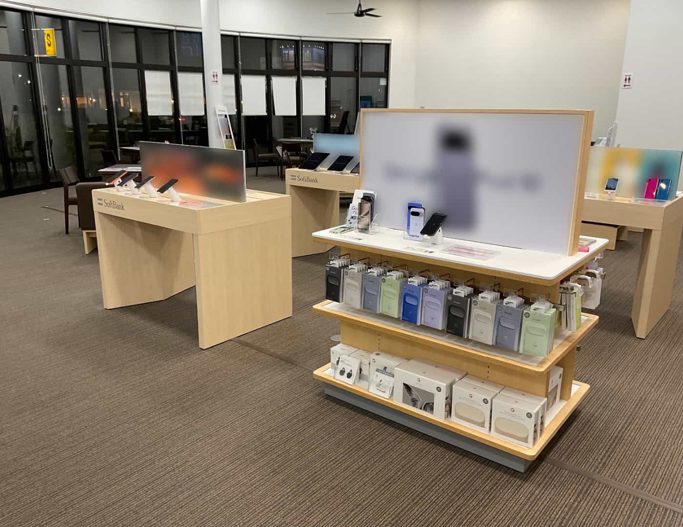 ソフトバンク北上江釣子インター_内観2