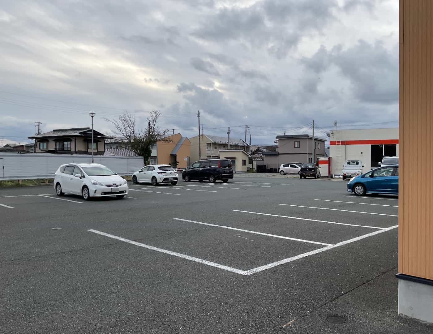 ソフトバンク北上江釣子インター_駐車場1