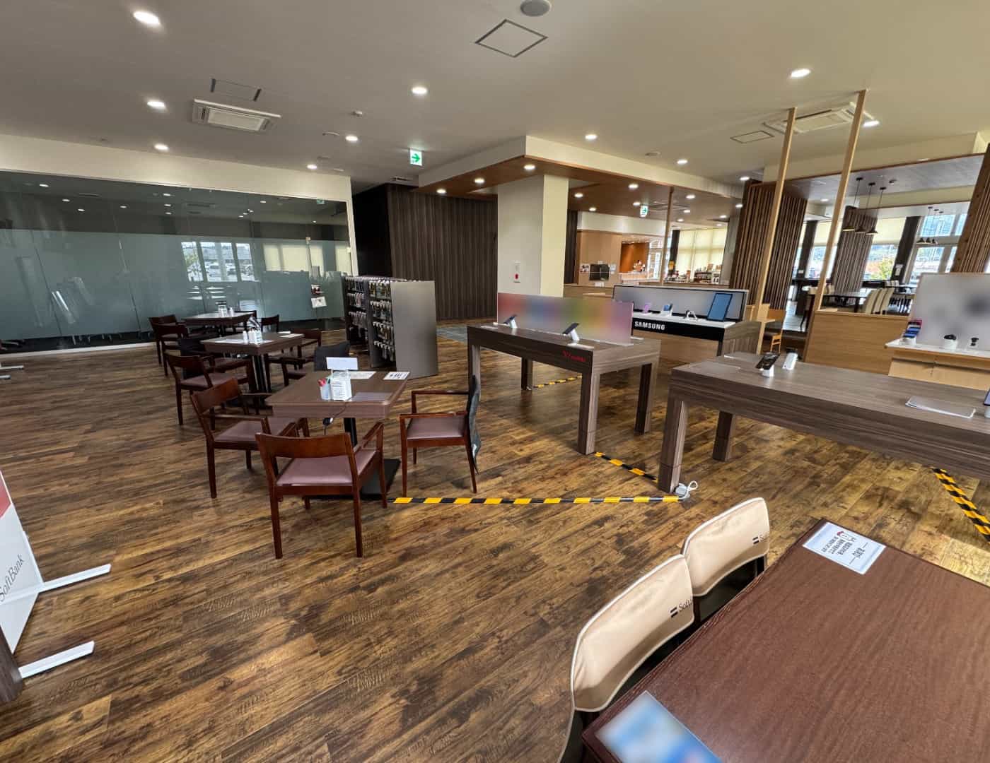 ソフトバンク大船渡_内観1