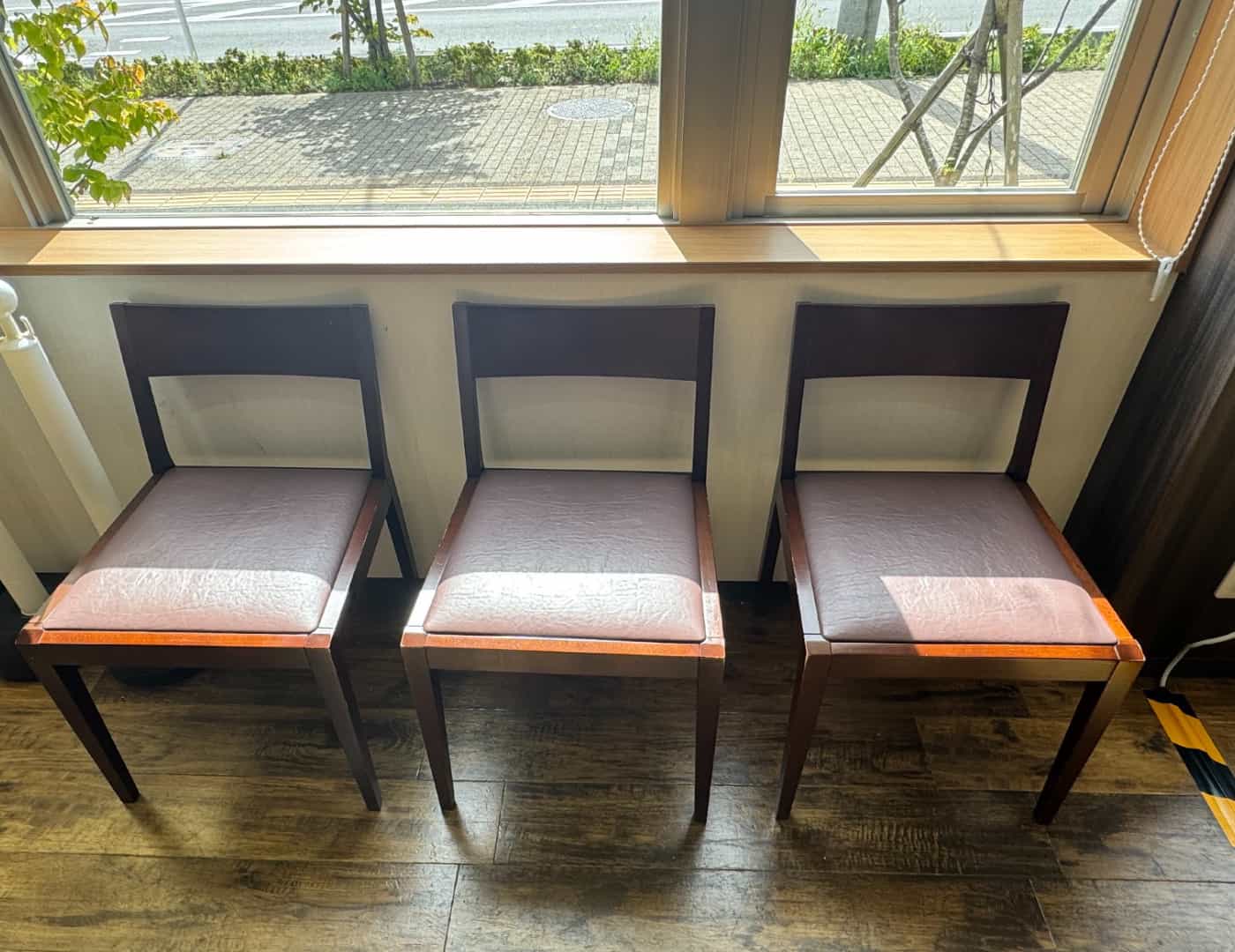 ソフトバンク大船渡_待合席1