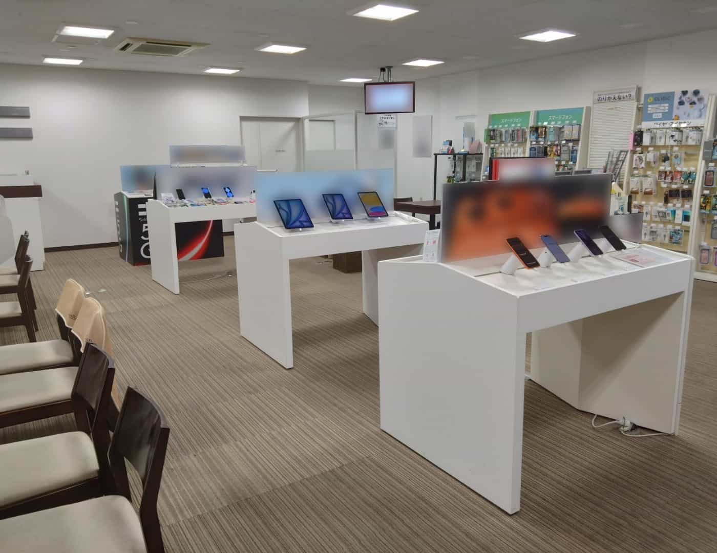 ソフトバンク天童中央_内観2