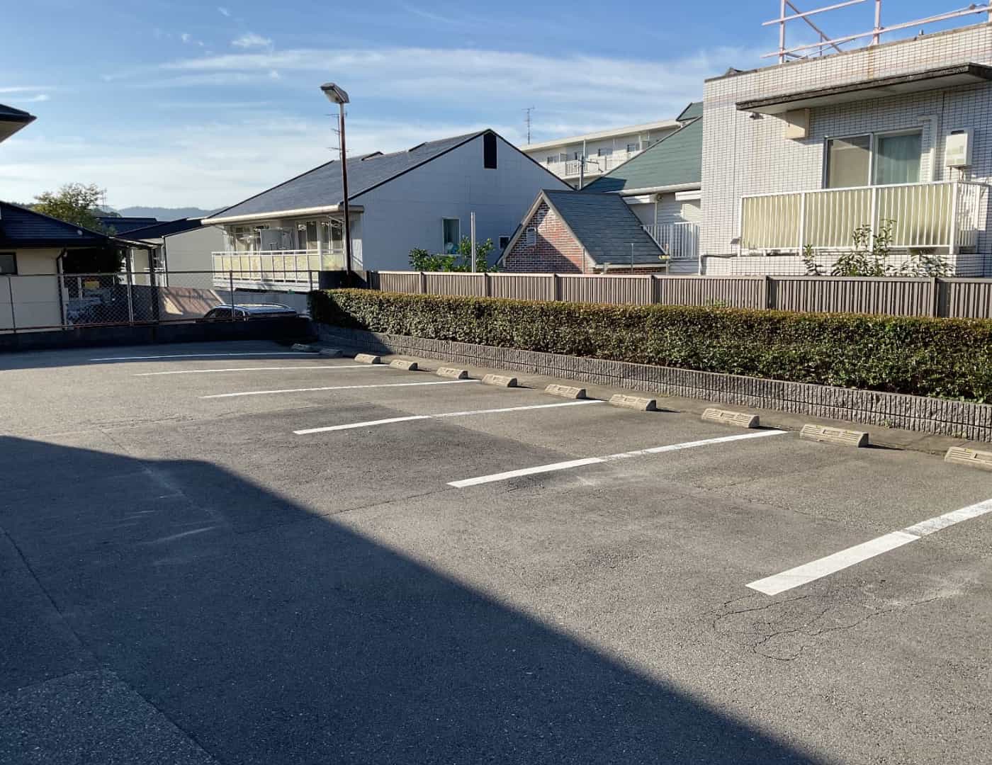 ソフトバンク小野原_駐車場1