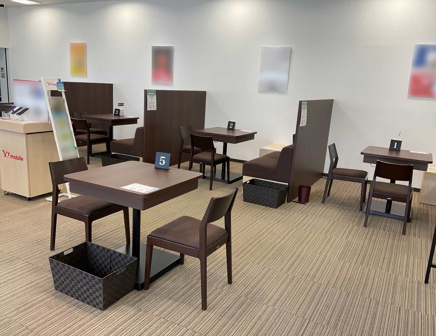 ソフトバンク山形南_内観1