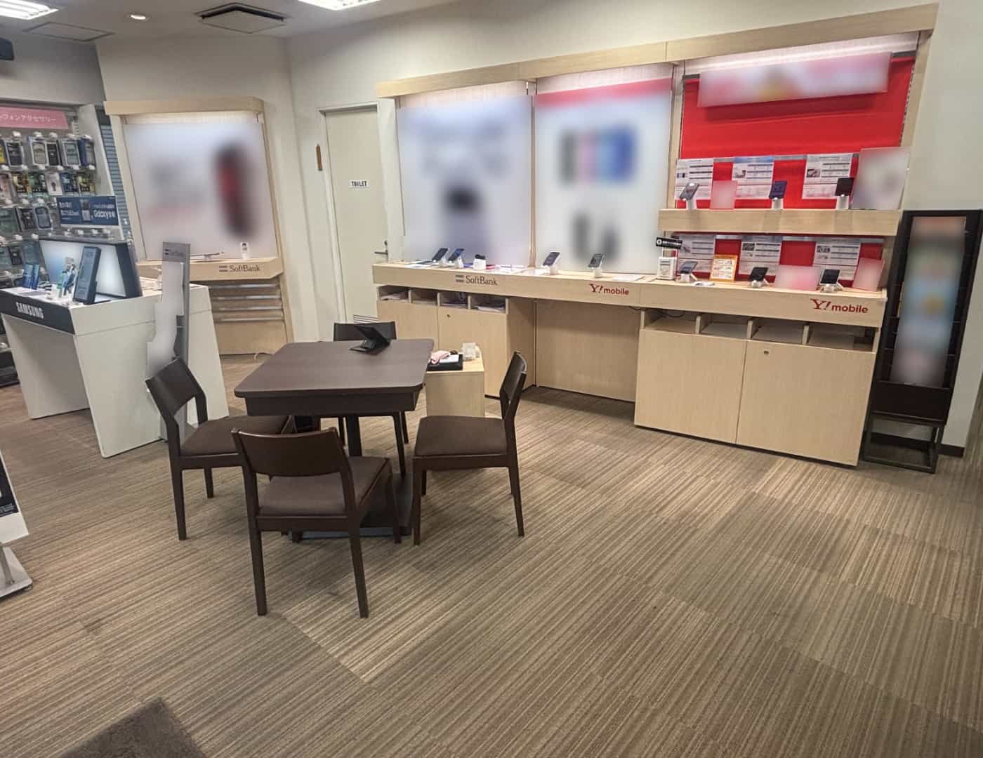 ソフトバンク本郷三丁目_内観1