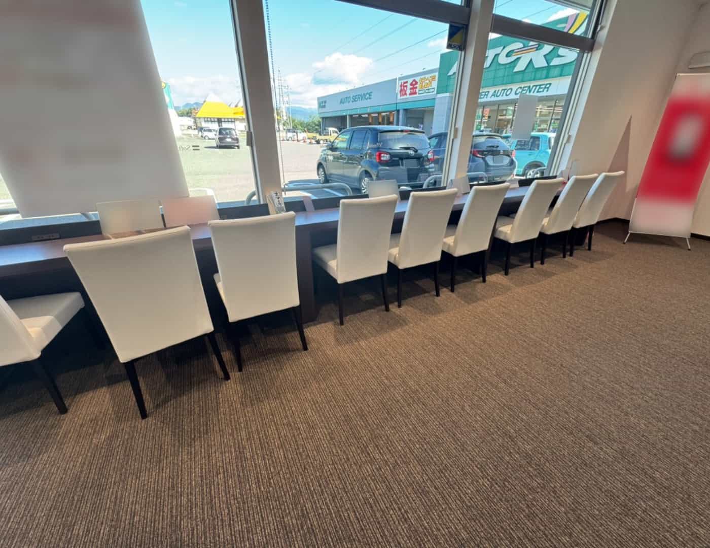 ソフトバンク沼田_待合席1