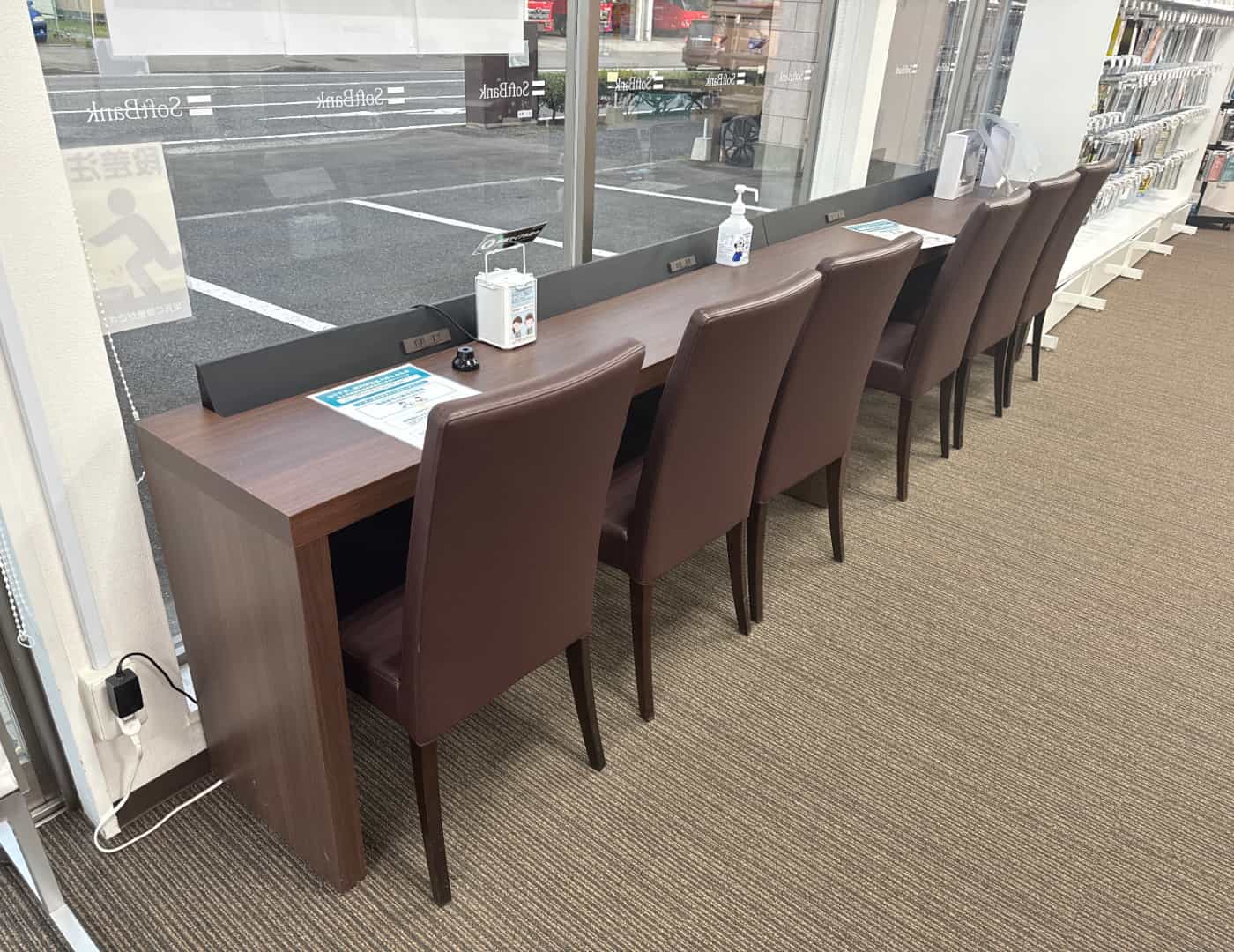 ソフトバンク渋川_待合席1