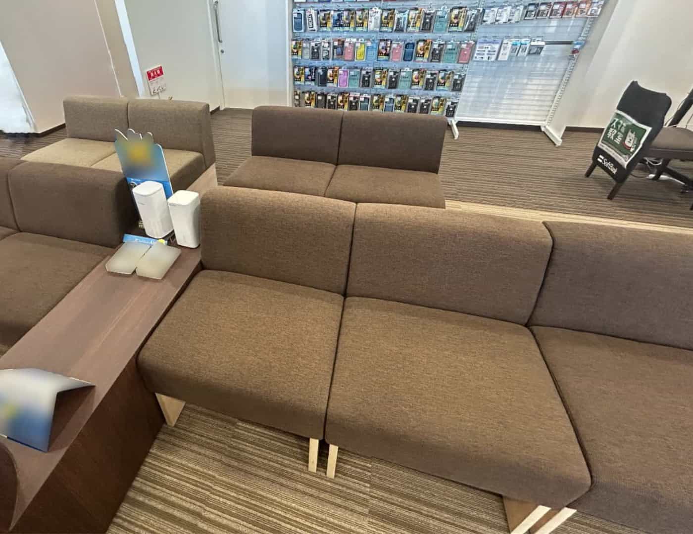 ソフトバンク郡山桑野_待合席1