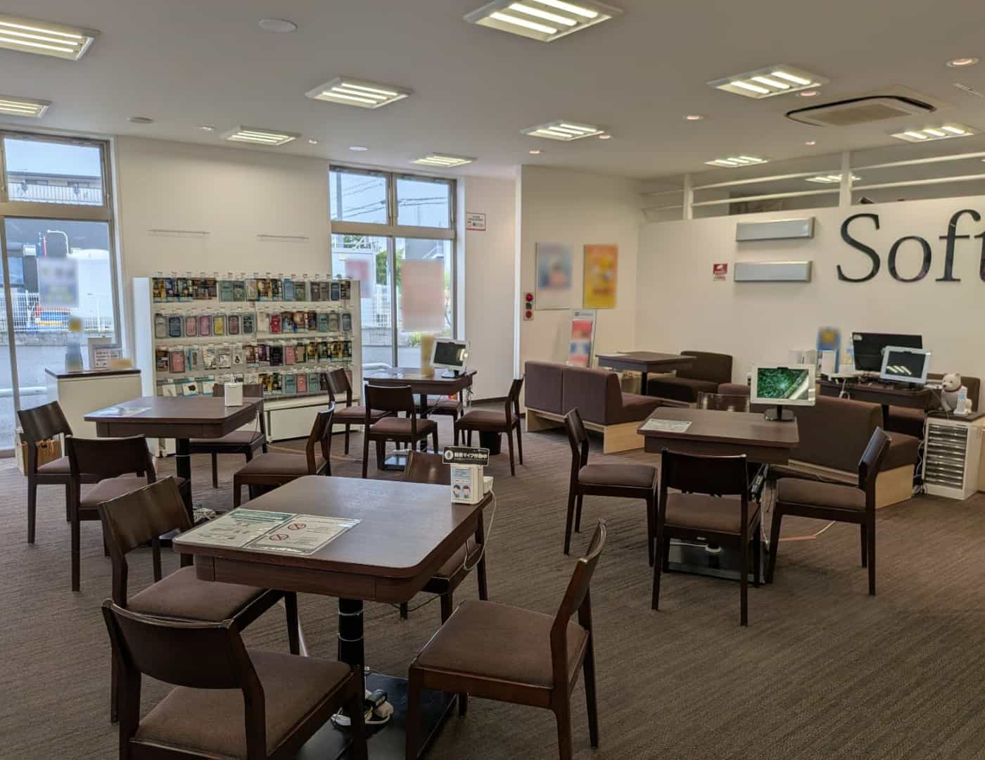 ソフトバンク高石26号線_内観1