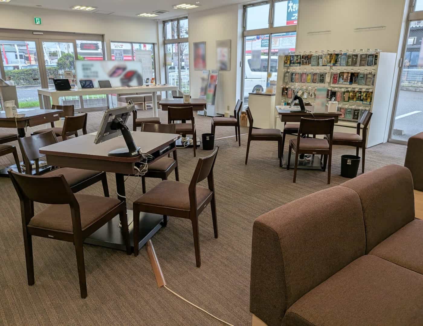 ソフトバンク高石26号線_内観2