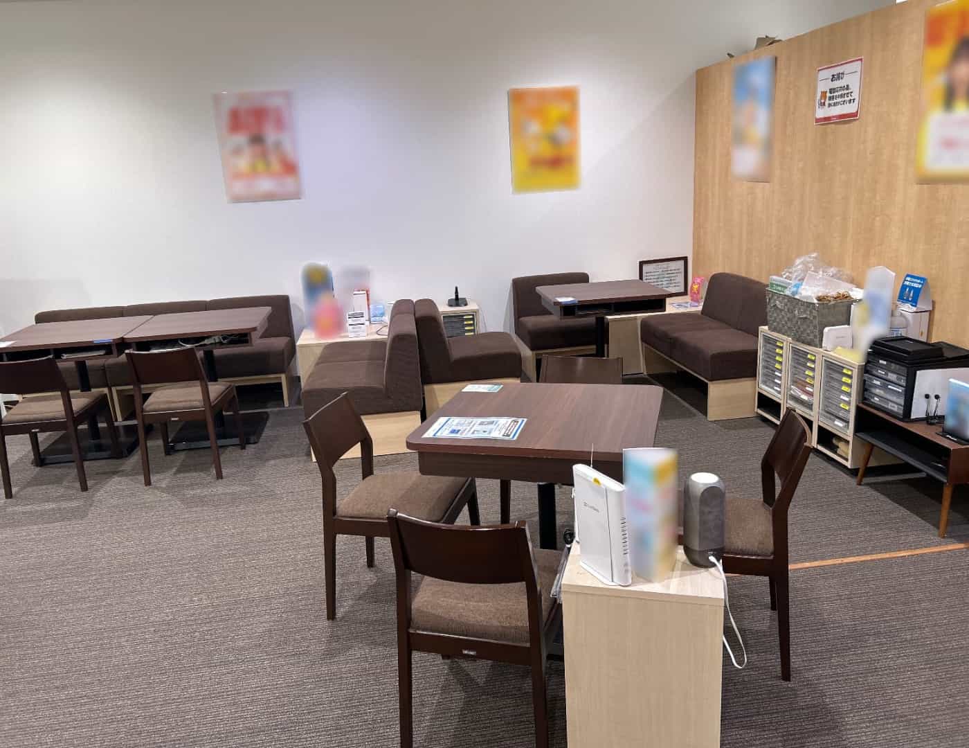 ワイモバイルみのおキューズモール_内観2