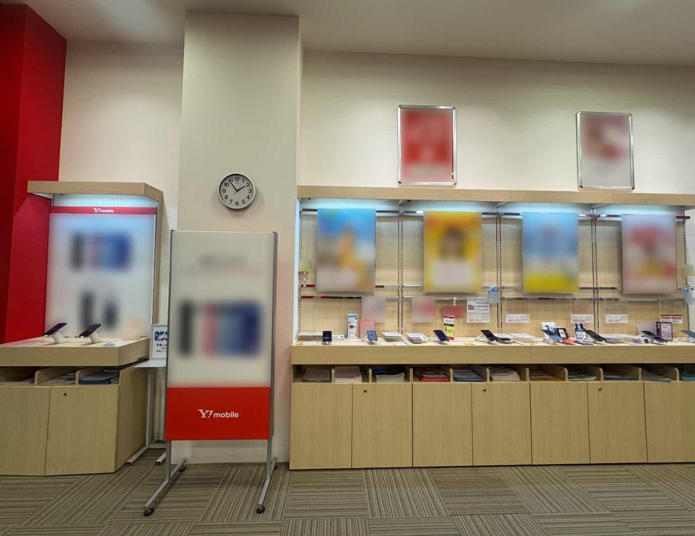ワイモバイルららぽーと湘南平塚_内観1