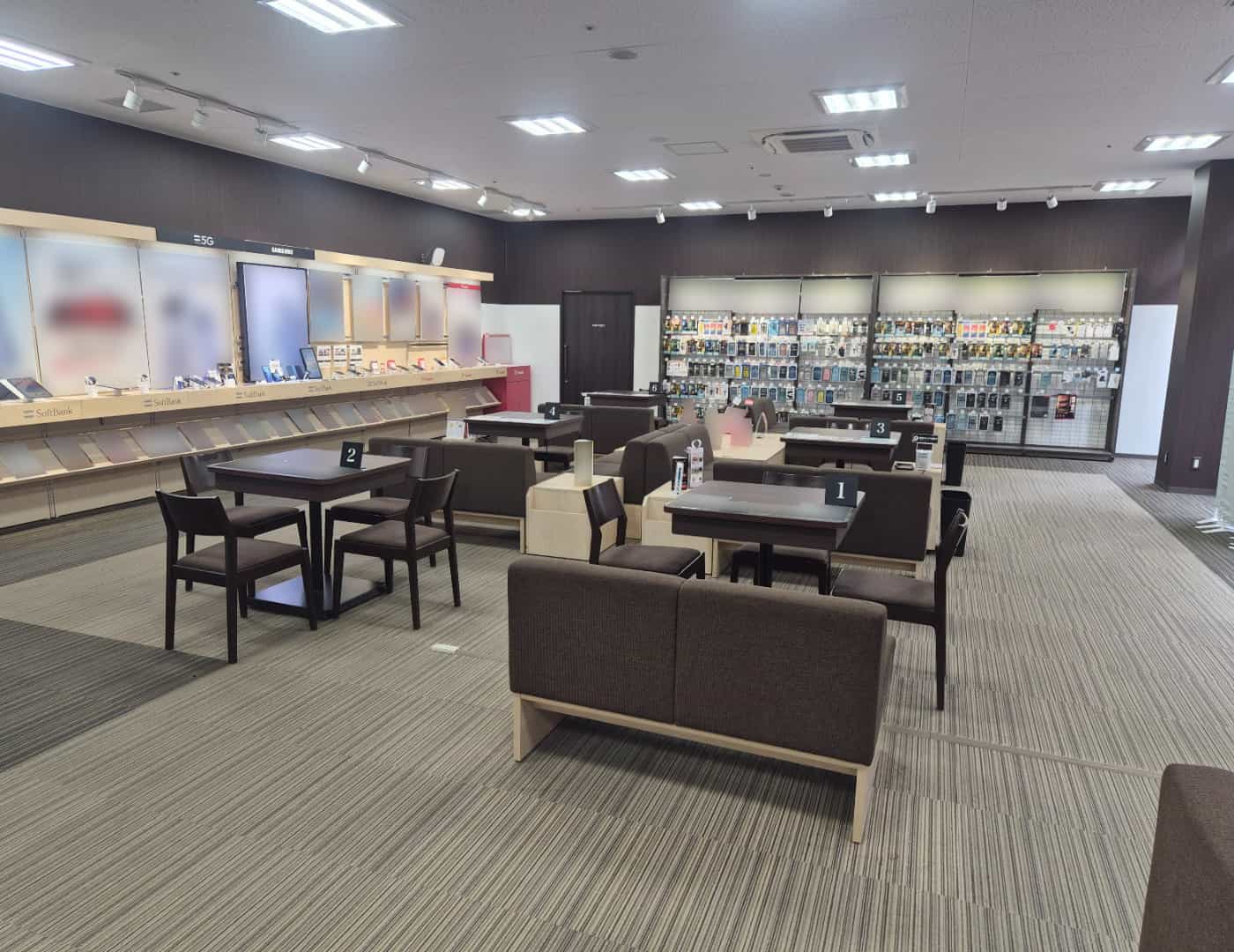 ソフトバンクBRANCH仙台長命ヶ丘_内観1