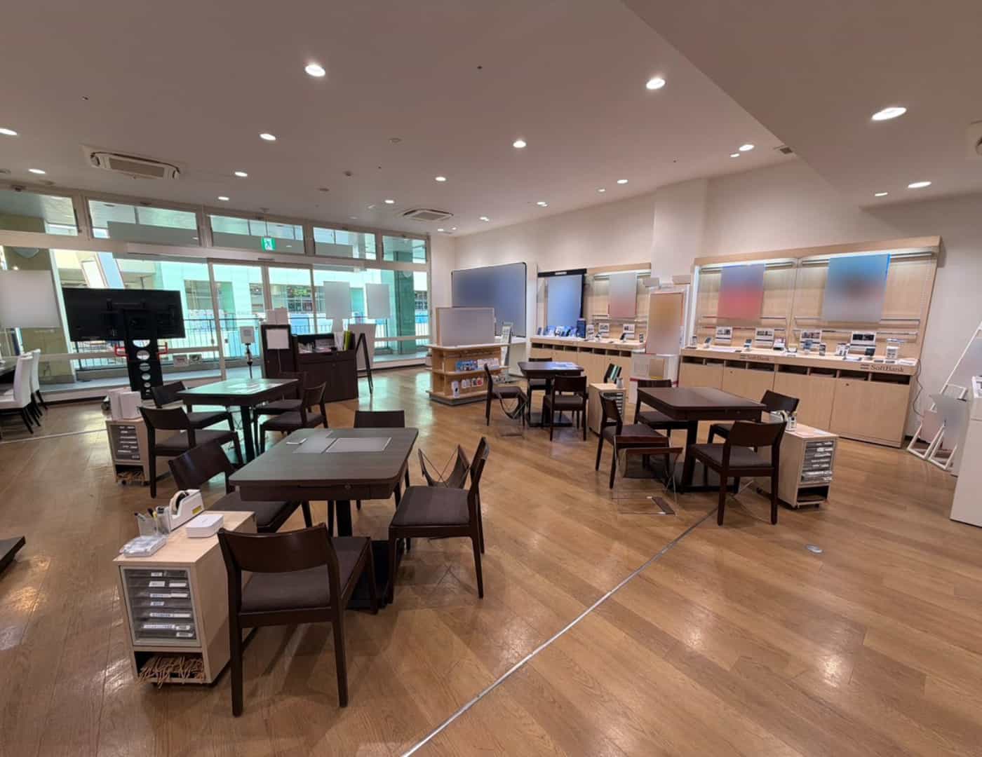 ソフトバンクOSC湘南シティ_内観2