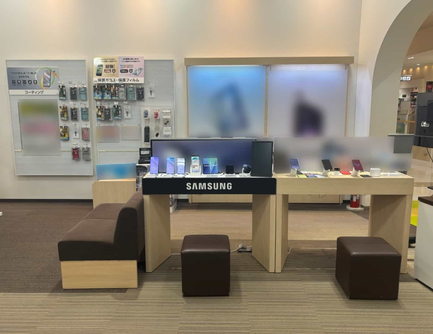 ソフトバンクアリオ鷲宮_内観2