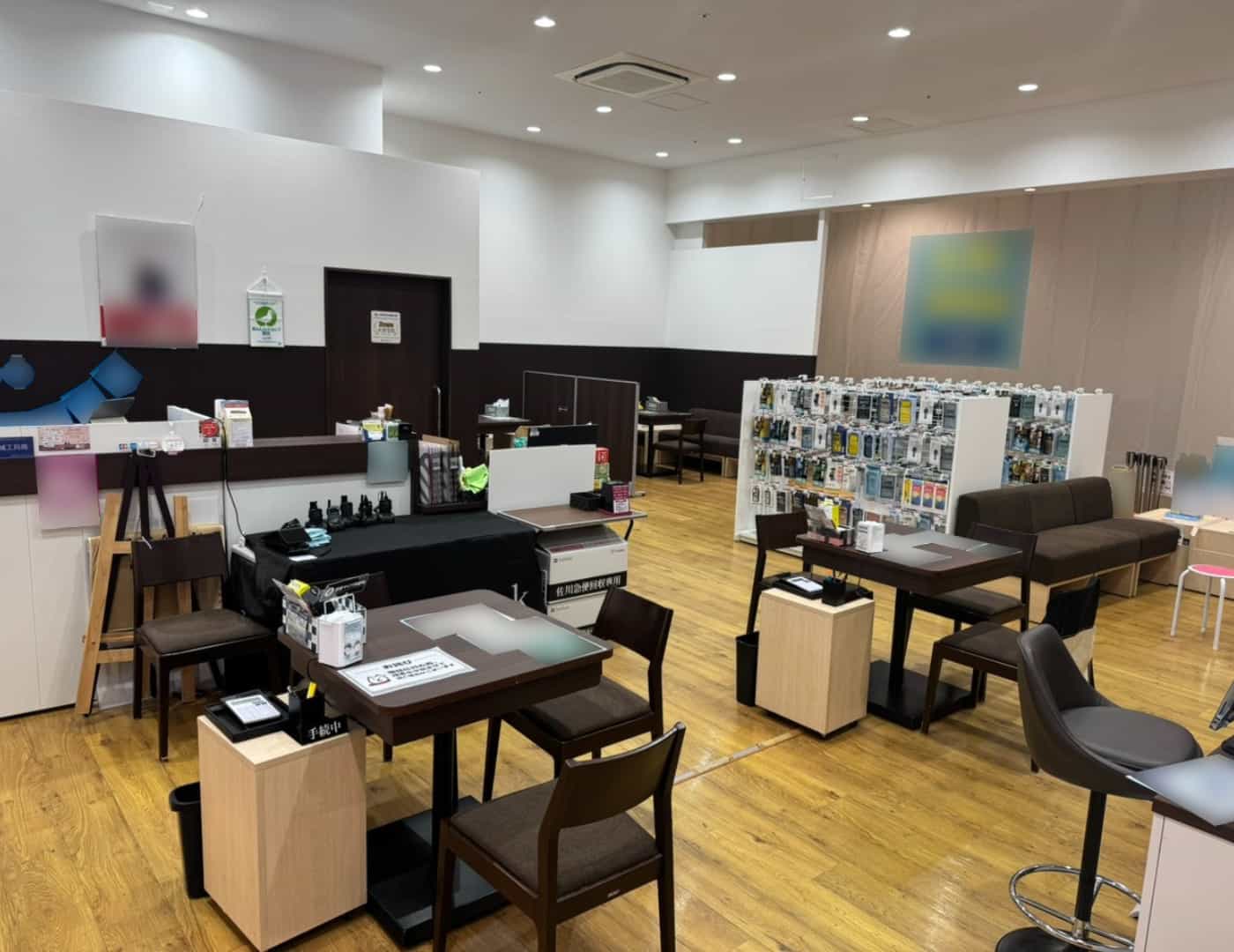 ソフトバンクイオンタウン釜石_内観2