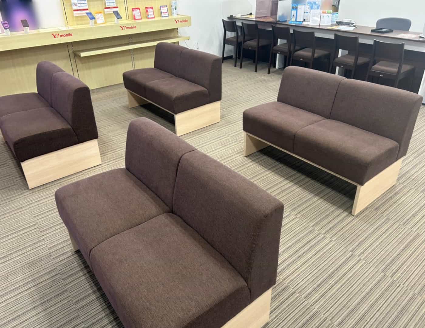 ソフトバンク伏見久我_待合席
