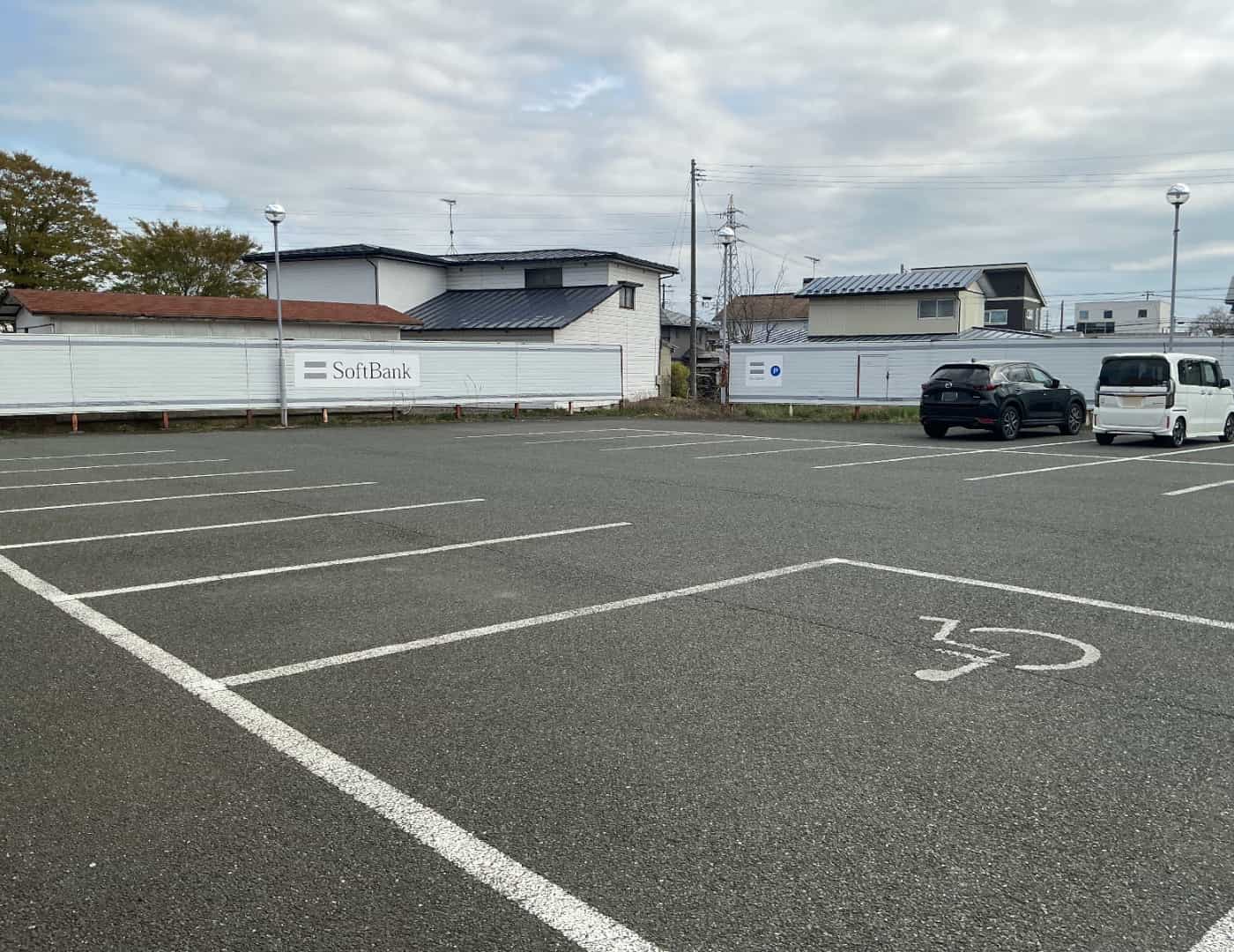 ソフトバンク北上江釣子インター_駐車場2