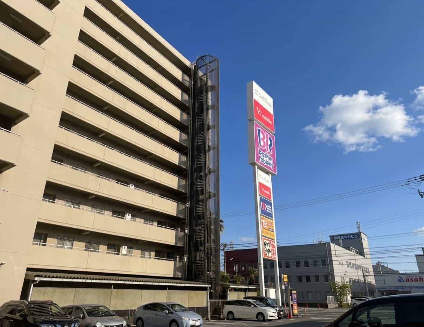 ソフトバンク北加賀屋_駐車場1