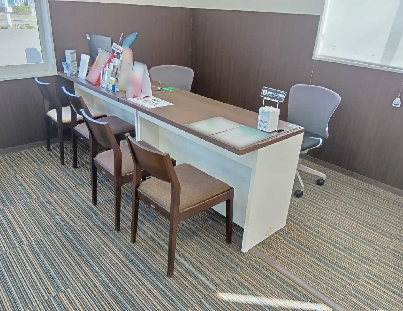 ソフトバンク吉岡_内観1