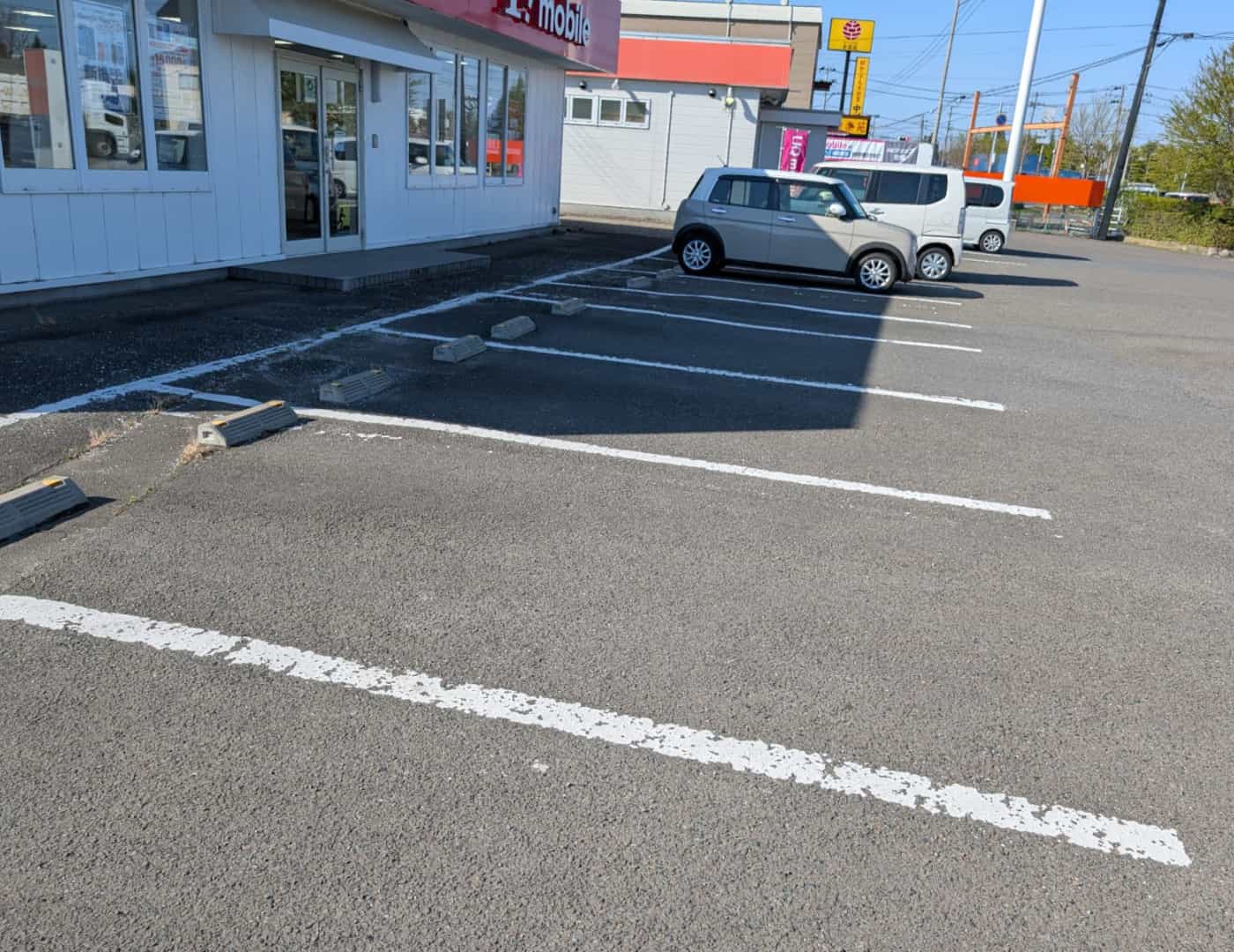 ソフトバンク吉岡_駐車場1