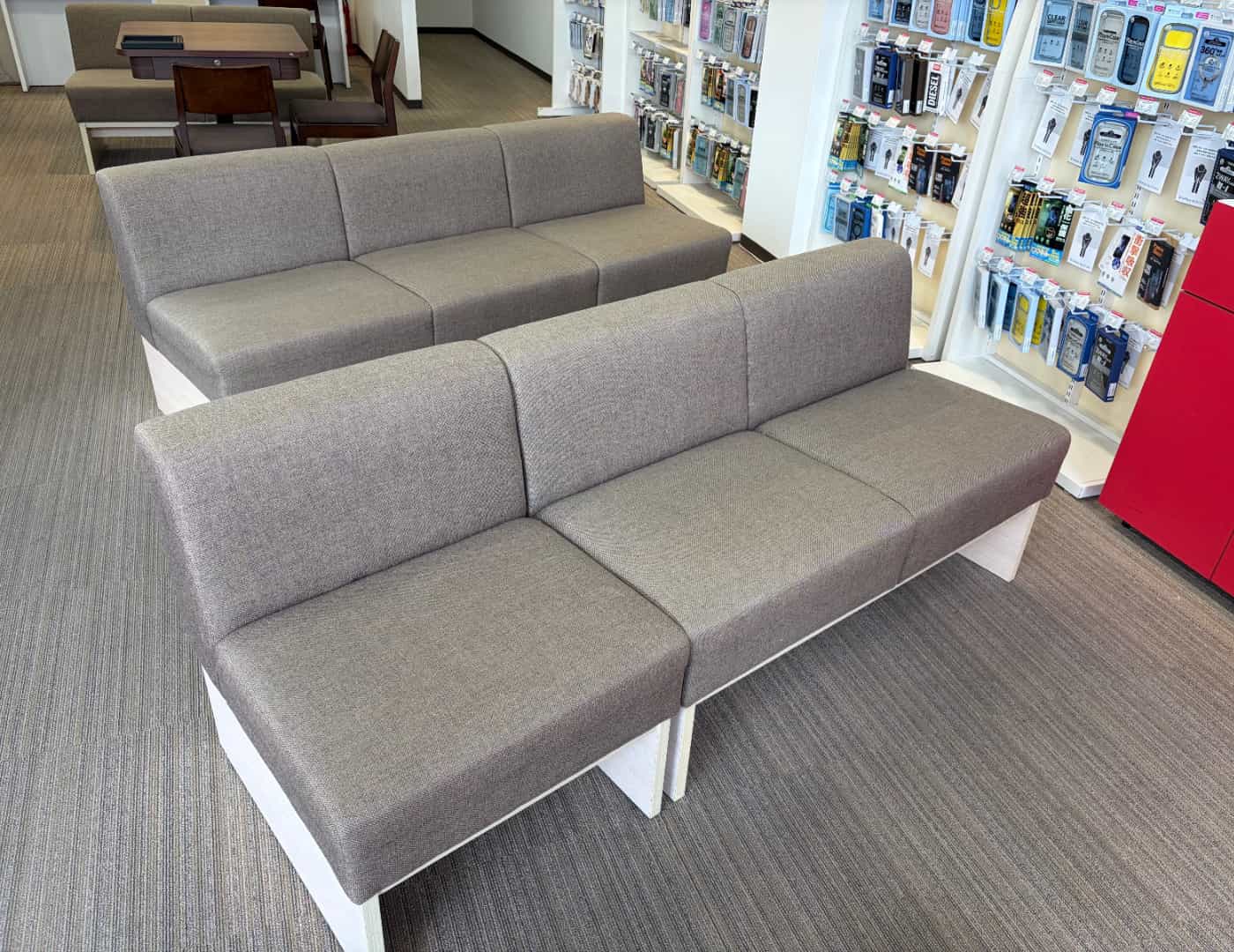ソフトバンク向日町_待合席