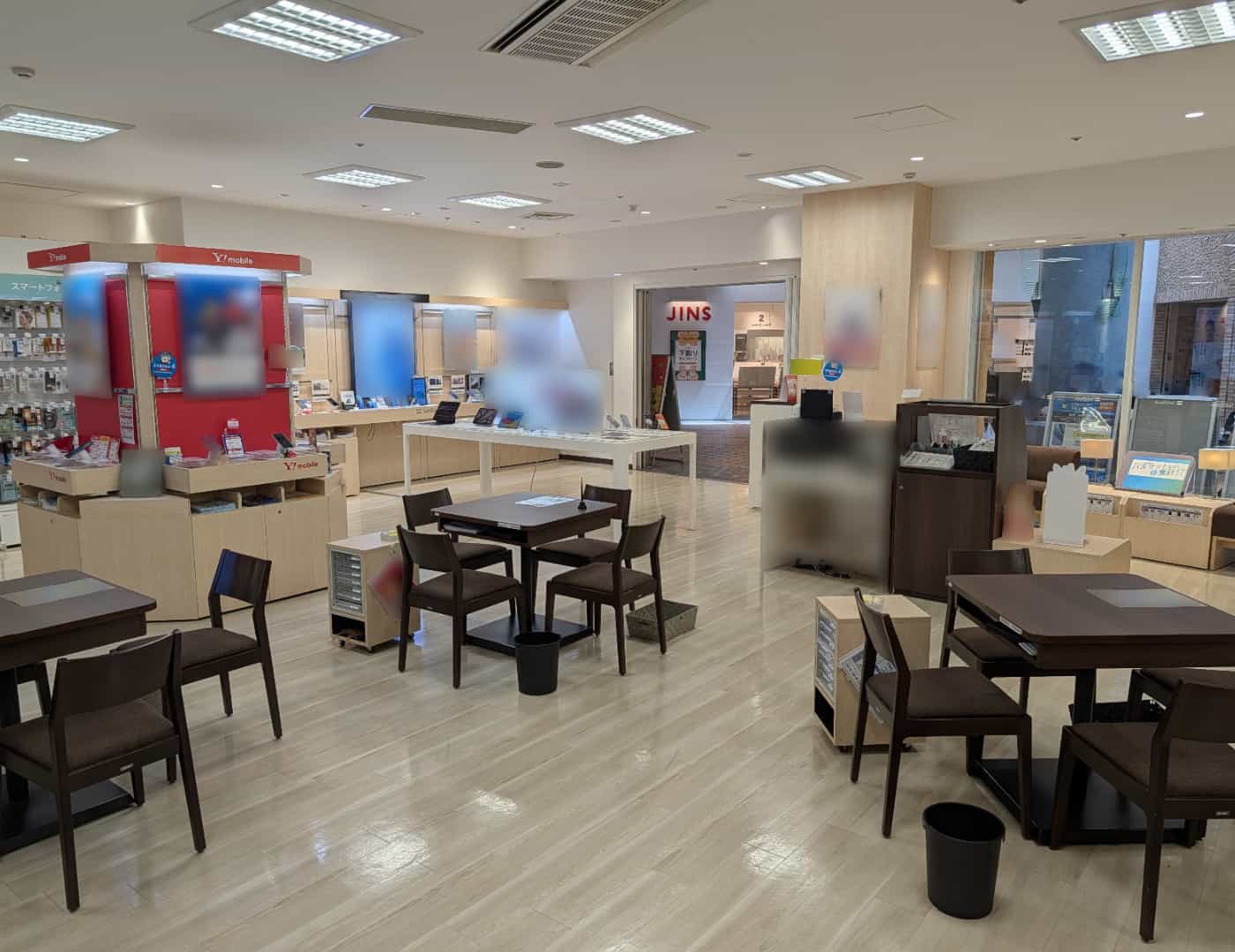 ソフトバンク晴海トリトン_内観1
