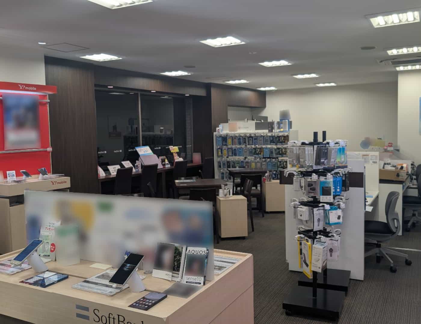 ソフトバンク東十条_内観2
