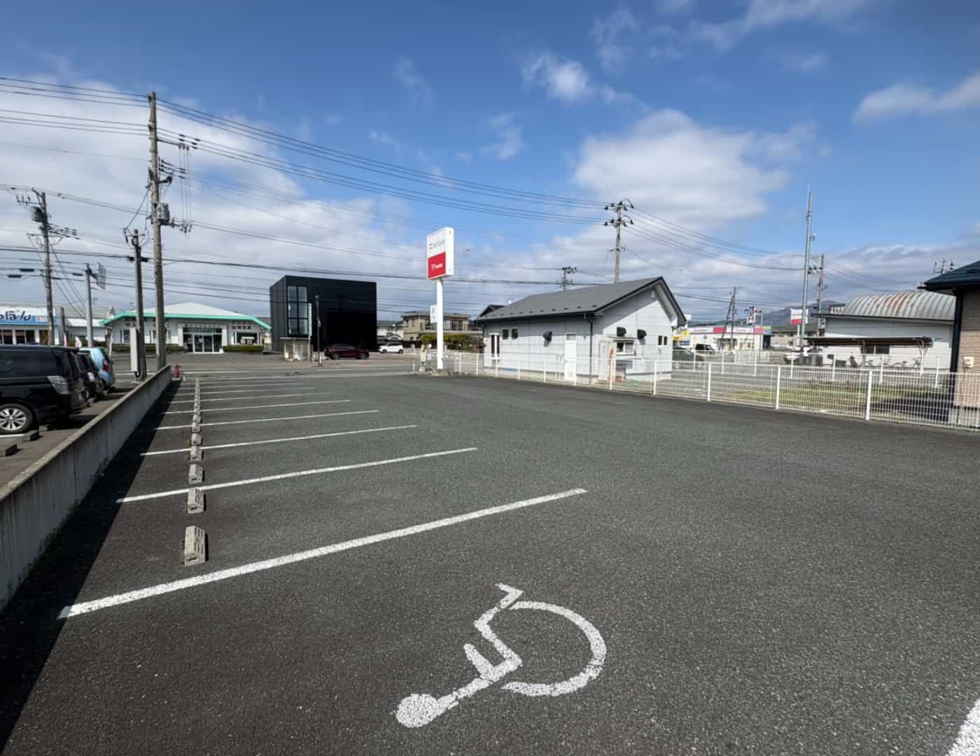 ソフトバンク矢巾_駐車場2