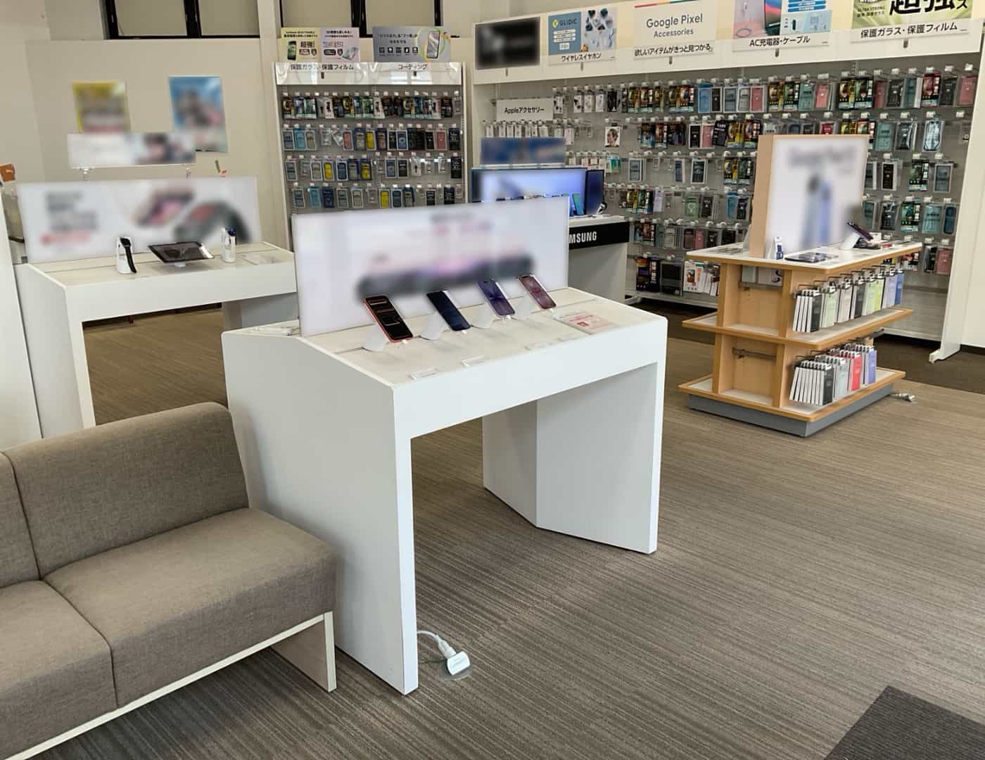 ソフトバンク貝塚R26_内観2