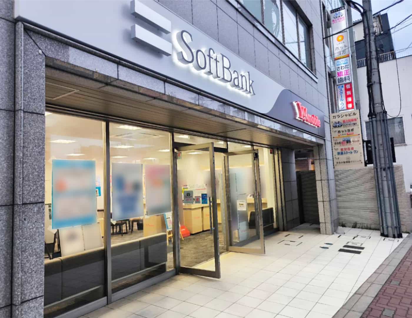 ソフトバンク長岡天神_外観2