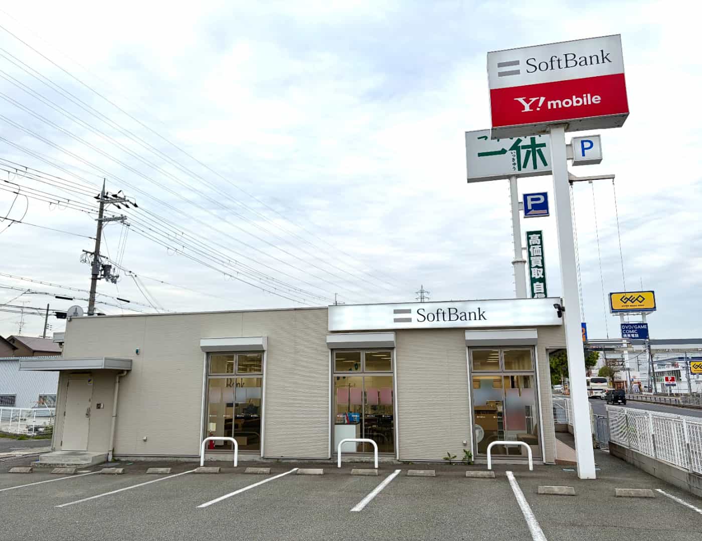 ソフトバンク高石26号線_駐車場1